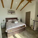 Sara S Pogledom Na Lovran