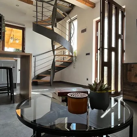 Apartman Sara S Pogledom Na *