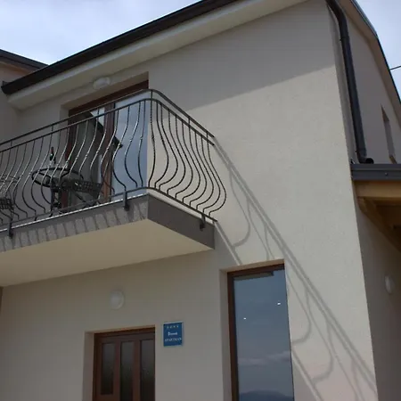 Apartment Sara S Pogledom Na *